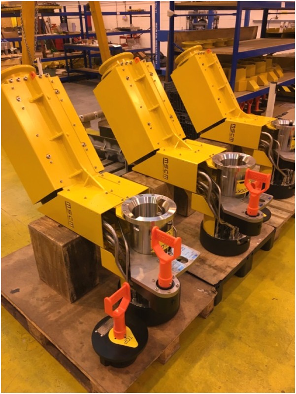 Top view of HFL arm and bucket